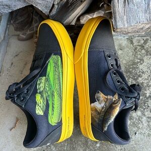 Vans National Geographic Old Skool Edition Skate Sneakers Sz-W7-.5 or M-6.  S